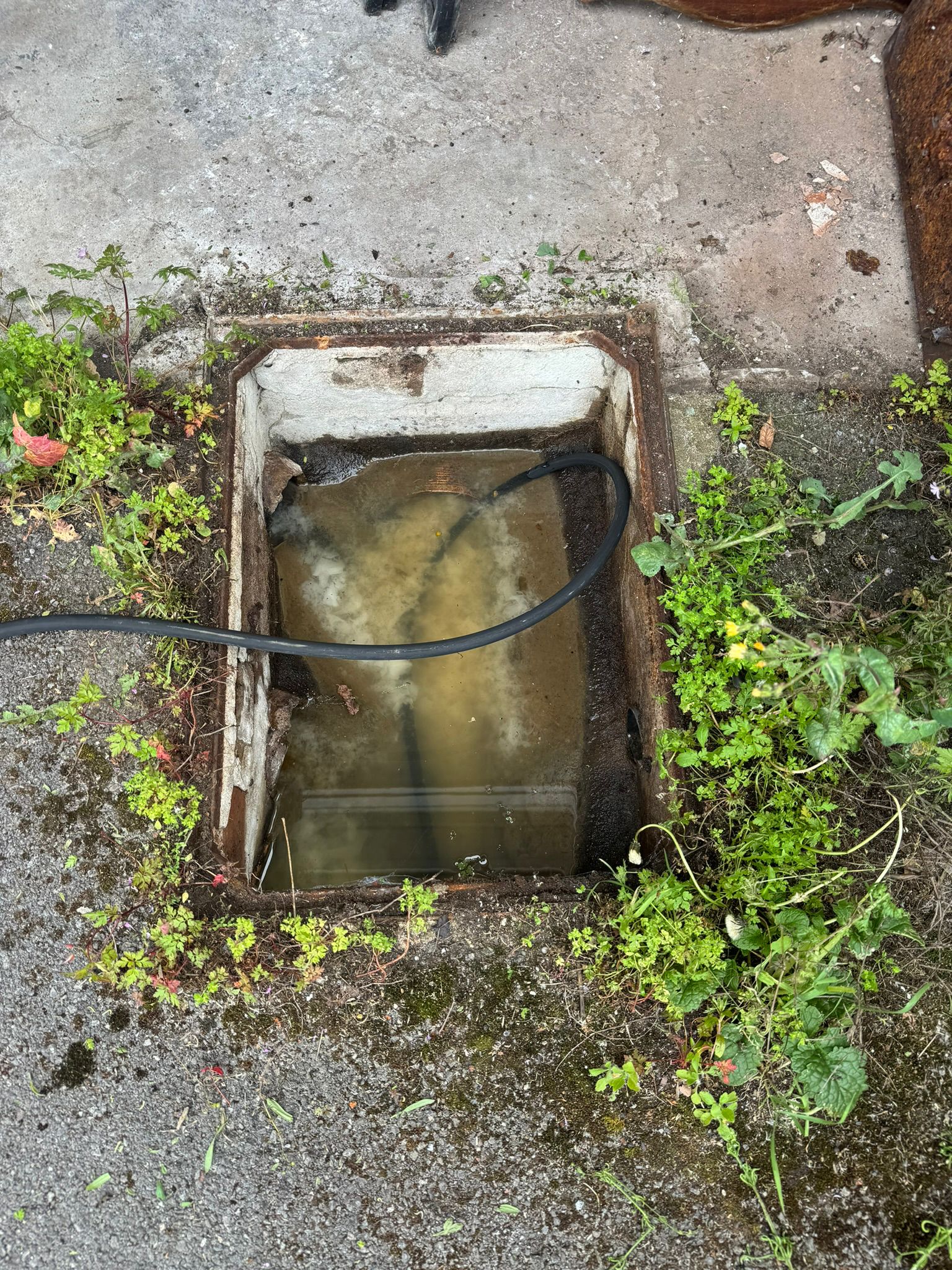 No dig vs traditional drain repair